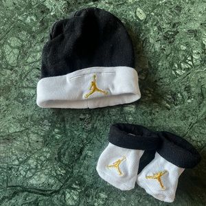 Jordan Beanie & Booties set